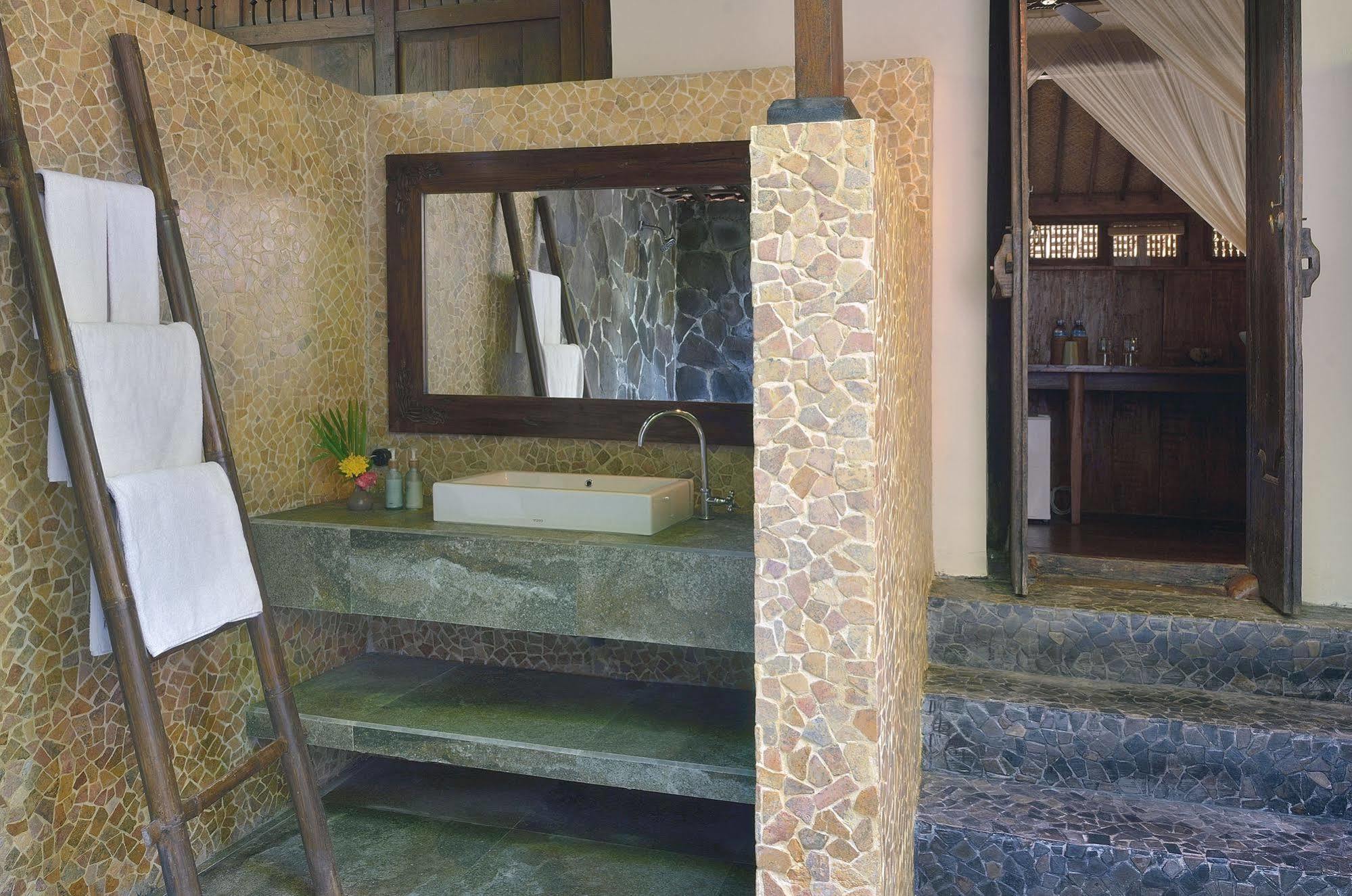 Desa Dunia Beda Resort Quần đảo Gili Ngoại thất bức ảnh